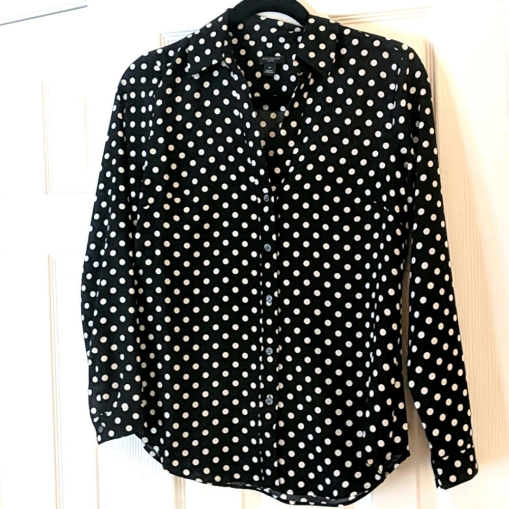 Black and white Ann Taylor shirt